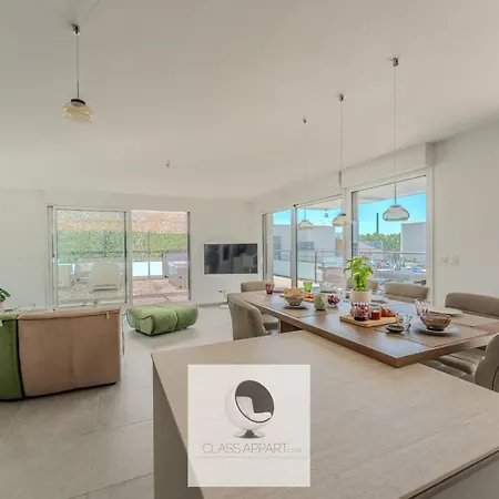 Apartamento Avec Grande Terrasse Et A