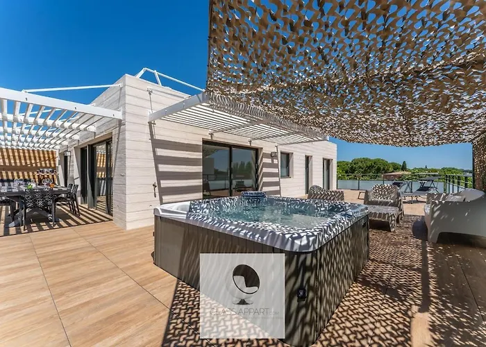 Lejlighed Avec Grande Terrasse Et A *